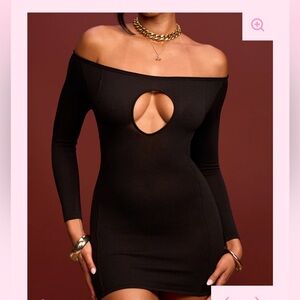 Voight Patricia Keyhole Dress in Black
